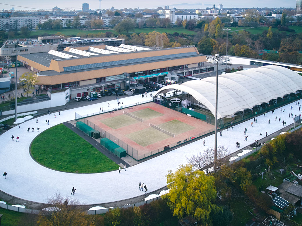 Der Außenring der Eissporthalle Frankfurt